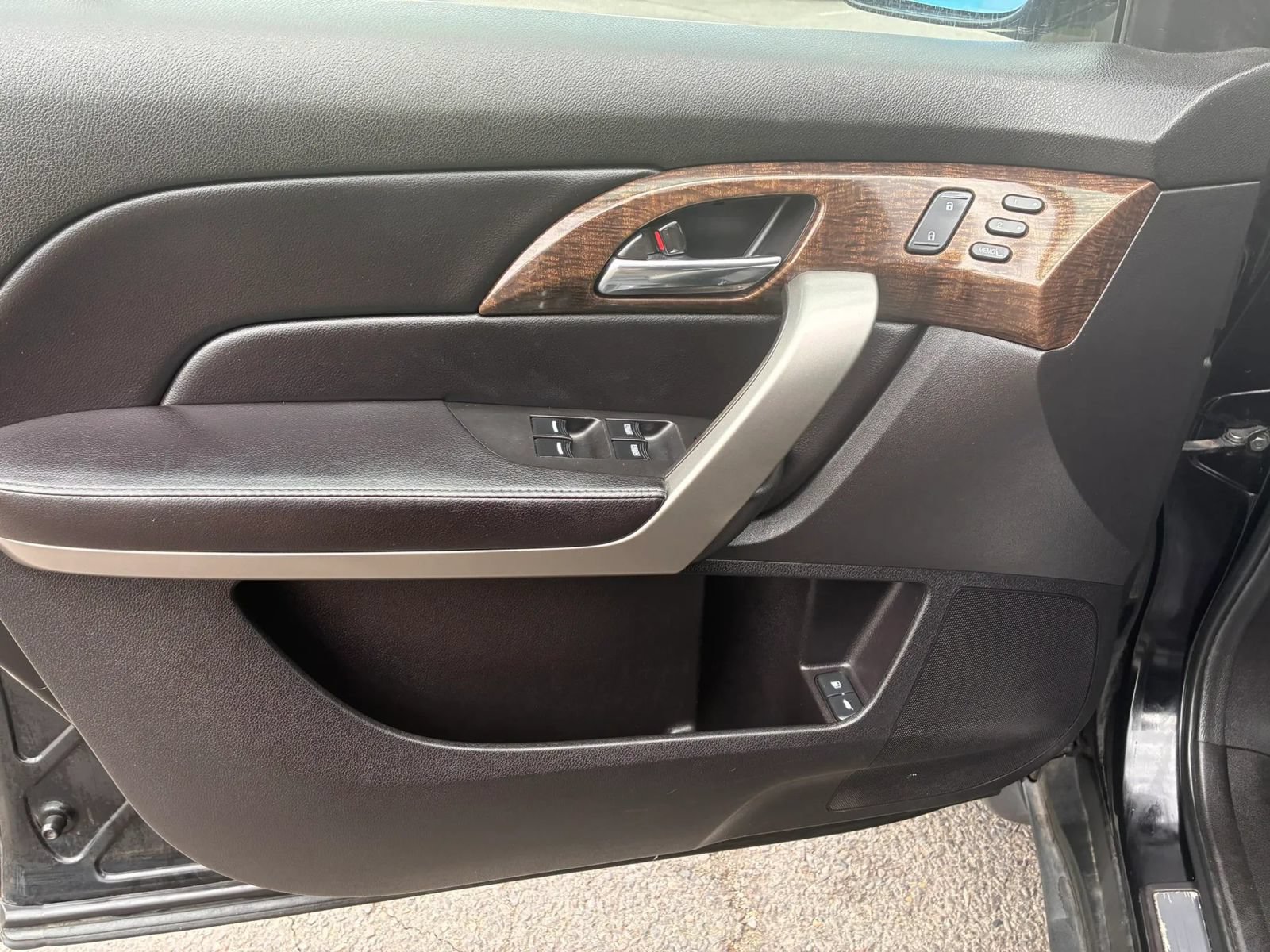 Used 2011 Acura MDX AWD/4WD image 16