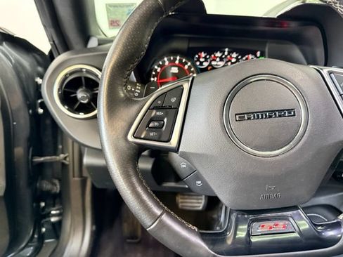 Used 2018 Chevrolet Camaro SS RWD image 17
