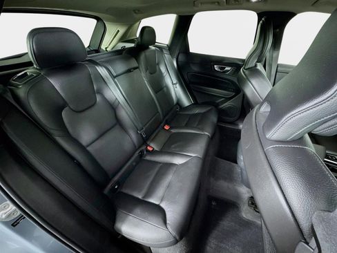Used 2023 Volvo XC60 B5 Plus w/ Climate Package image 30