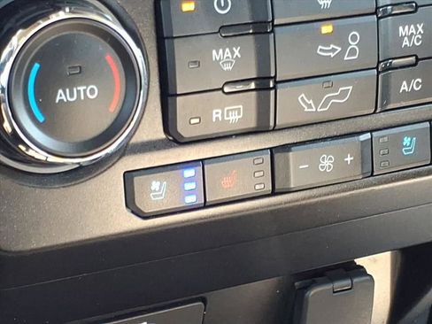 Used 2018 Ford F150 Lariat AWD/4WD image 7