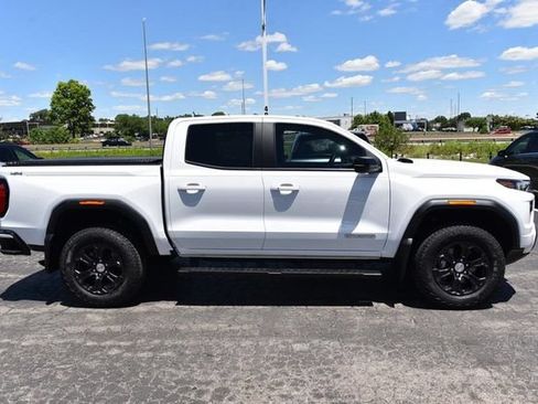 Used 2024 GMC Canyon Elevation w/ Elevation Premium Package AWD/4WD image 5