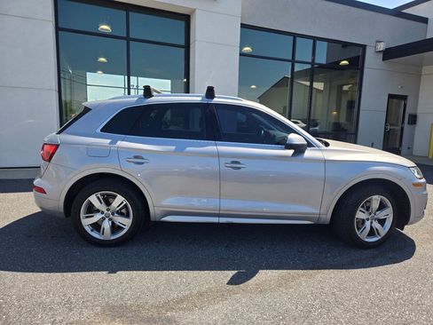 Used 2019 Audi Q5 2.0T Premium Plus w/ Premium Plus Package image 2