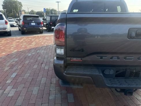 Used 2021 Toyota Tacoma TRD Pro AWD/4WD image 9