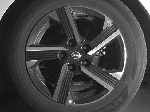 Used 2025 Nissan Sentra SV image 14