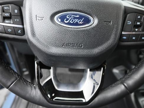 Used 2024 Ford Ranger Lariat w/ FX4 Off-Road Package AWD/4WD image 17