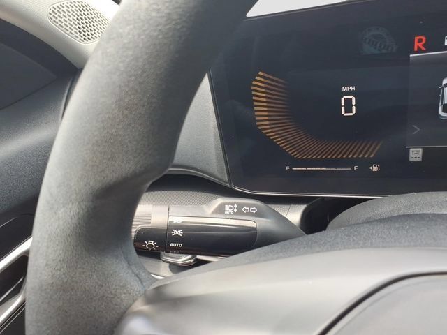 Used 2025 Kia K4 FWD image 25