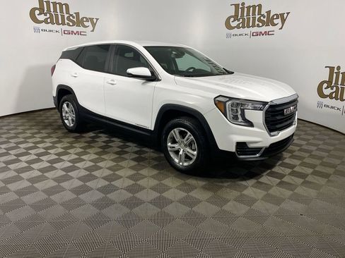Used 2023 GMC Terrain SLE AWD/4WD image 1