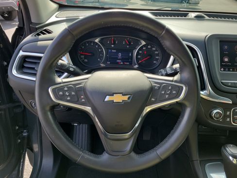 Used 2020 Chevrolet Equinox LT w/ Driver Convenience Package image 22