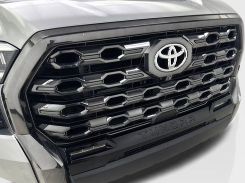 Used 2022 Toyota Tundra Platinum w/ Advanced Package AWD/4WD image 26