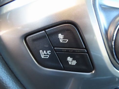 Used 2015 Chevrolet Silverado 3500 LTZ image 28