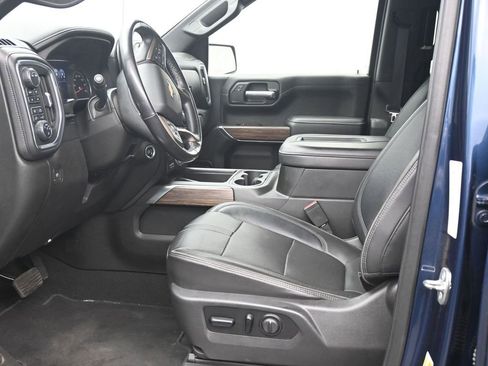 Used 2021 Chevrolet Silverado 1500 High Country w/ Technology Package image 13