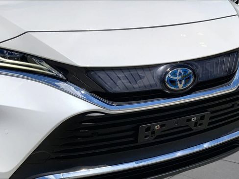 Used 2021 Toyota Venza XLE w/ Softex Package AWD/4WD image 31