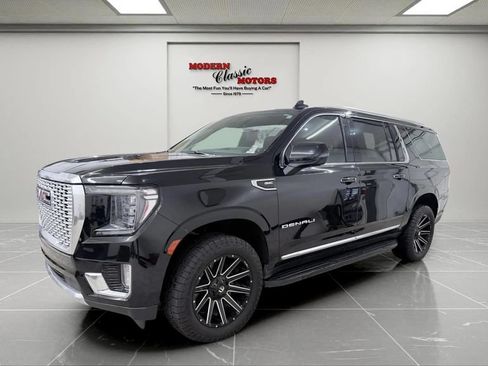 Used 2022 GMC Yukon XL Denali AWD/4WD image 1
