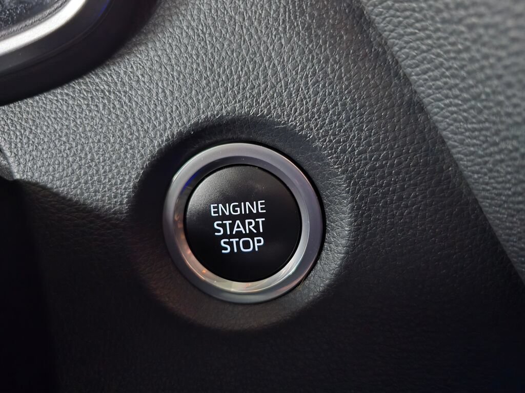 Used 2024 Toyota Corolla XSE FWD image 30