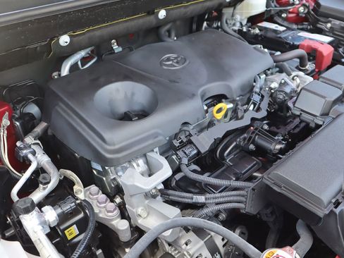 Used 2024 Toyota RAV4 Limited FWD image 15