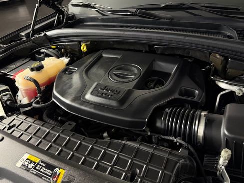 Certified 2022 Jeep Grand Cherokee L Overland image 32