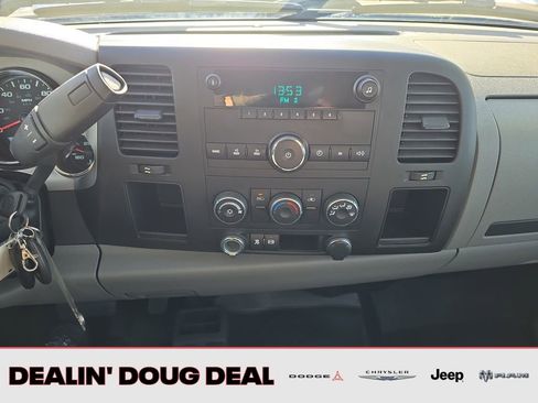 Used 2011 GMC Sierra 2500 W/T image 18