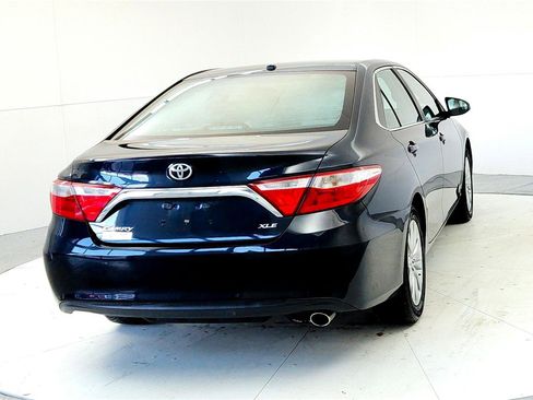 Used 2016 Toyota Camry XLE image 5