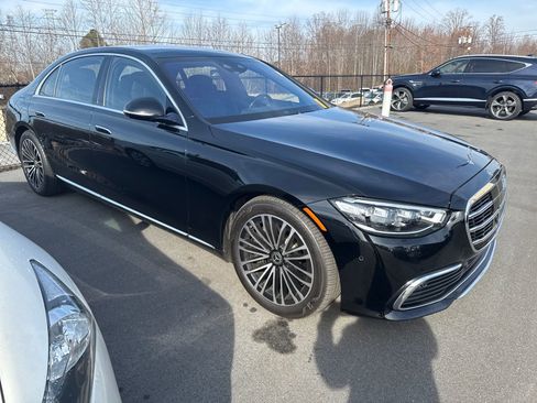 Used 2021 Mercedes-Benz S 580 4MATIC Sedan image 5