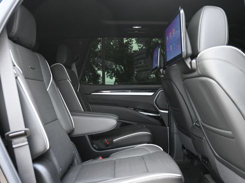 Certified 2026 Cadillac Escalade Sport w/ Touring Package AWD/4WD image 25