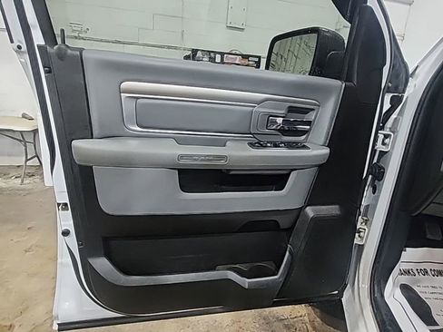 Used 2019 RAM 1500 Big Horn AWD/4WD image 12