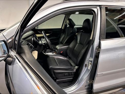 Used 2021 Subaru Ascent Touring AWD/4WD image 27