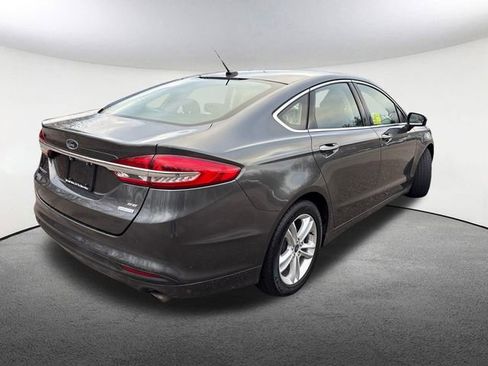 Used 2018 Ford Fusion SE image 14