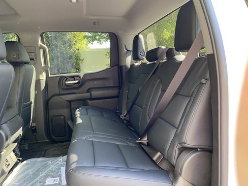 New 2026 Chevrolet Silverado 1500 Custom Trail Boss w/ LPO, Dark Essentials Package AWD/4WD image 34