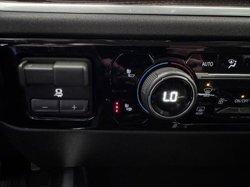 Certified 2023 Chevrolet Silverado 1500 LT AWD/4WD image 24