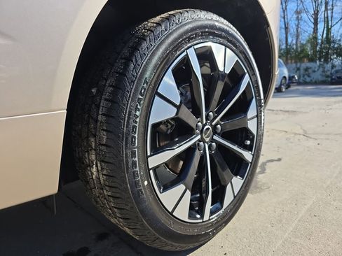 New 2026 Volvo XC60 B5 Plus w/ Protection Package Premier image 44