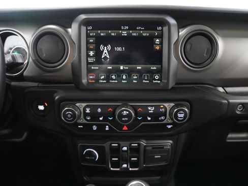 Used 2022 Jeep Wrangler Unlimited Sport AWD/4WD image 22