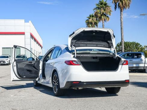 Used 2026 Toyota Camry XLE FWD image 27
