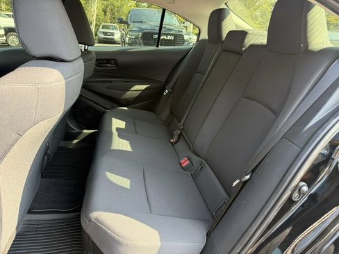 Used 2026 Toyota Corolla LE FWD image 7