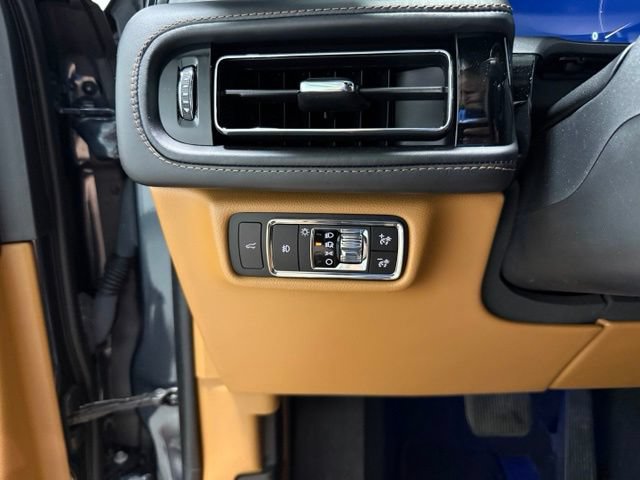 Used 2021 Lincoln Aviator Black Label w/ Dynamic Handling Package AWD/4WD image 19