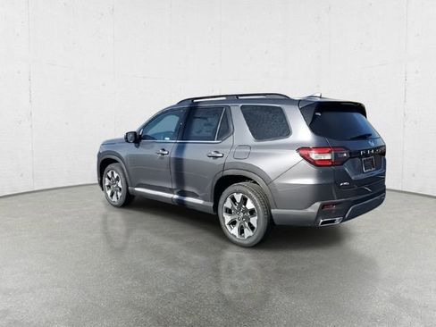 New 2026 Honda Pilot Touring image 7