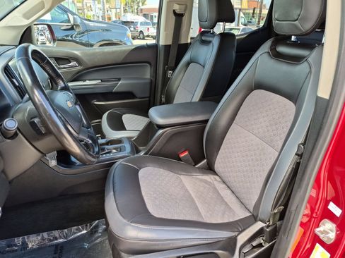 Used 2016 Chevrolet Colorado Z71 RWD image 21