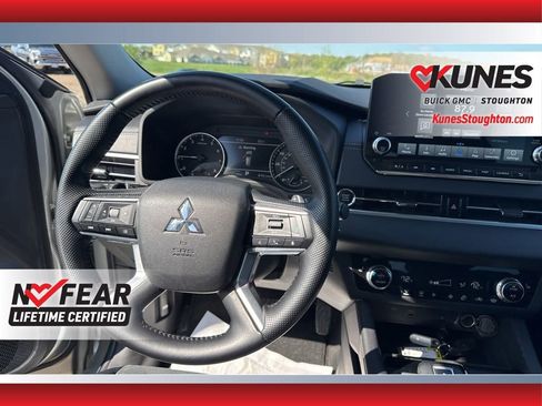 Used 2022 Mitsubishi Outlander SEL Black Edition AWD/4WD image 42