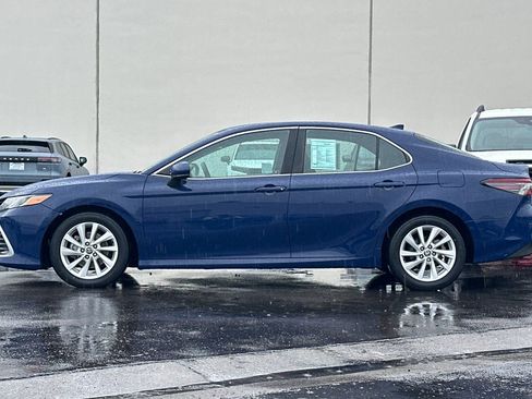 Used 2023 Toyota Camry LE image 6