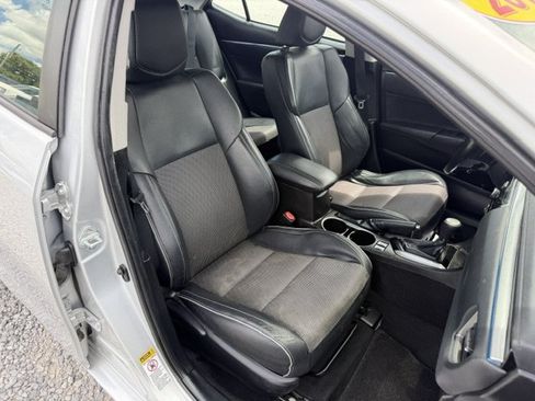 Used 2016 Toyota Corolla S FWD image 11