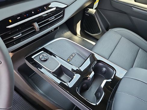 New 2026 Buick Enclave Sport Touring w/ Power Package FWD image 20