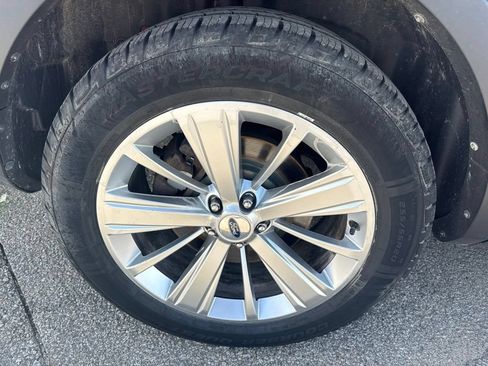 Used 2019 Ford Explorer Limited w/ Class III Trailer Tow Package FWD image 7
