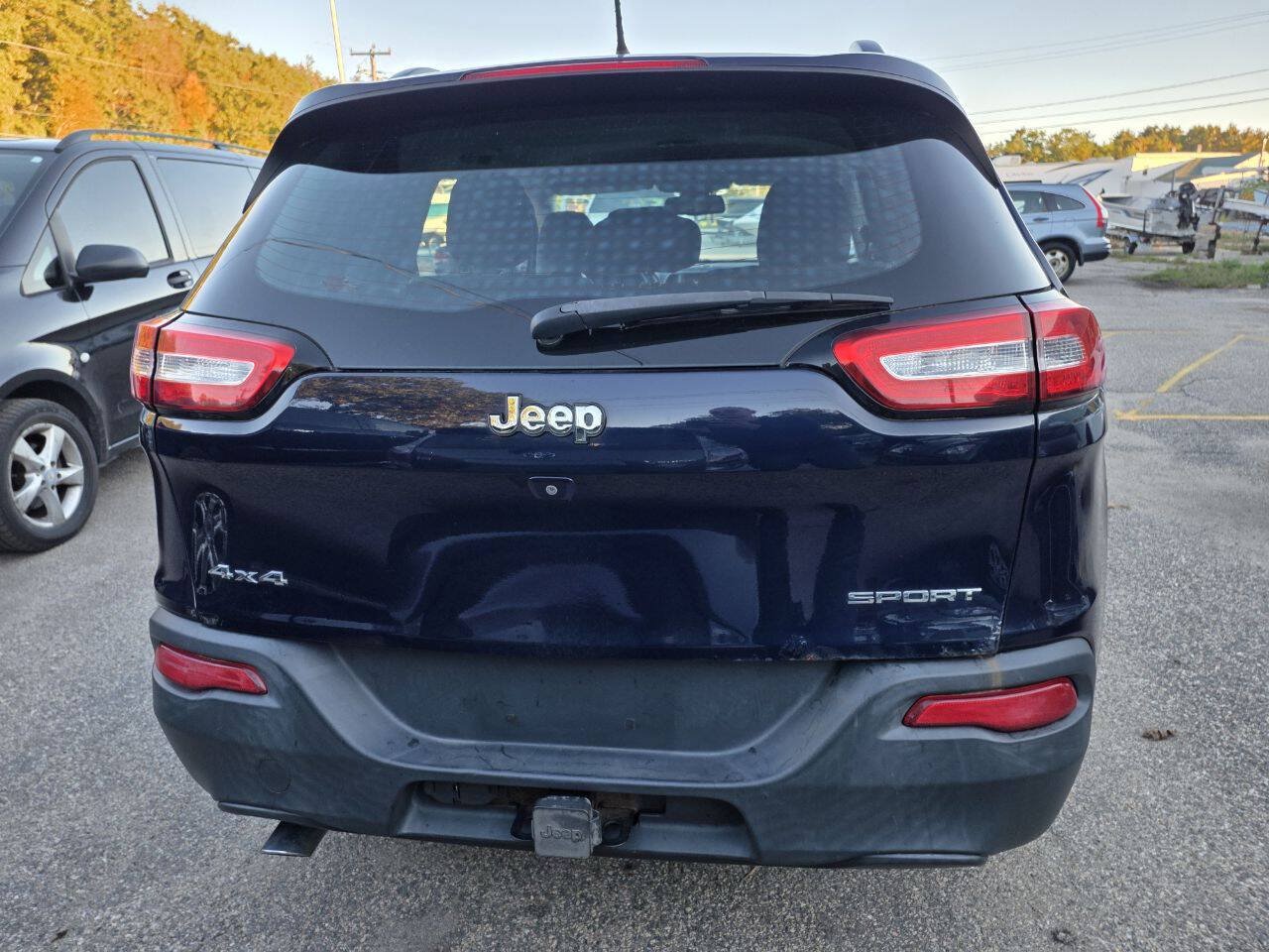Used 2015 Jeep Cherokee Sport w/ Cold Weather Group AWD/4WD image 14