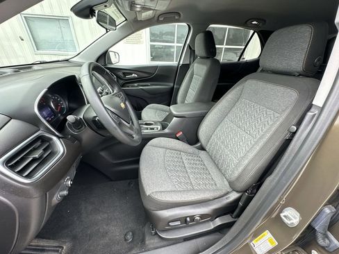 Used 2023 Chevrolet Equinox LT image 11