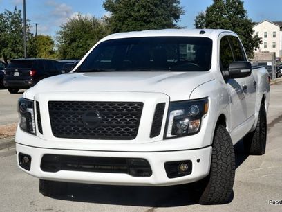 Used 2019 Nissan Titan SV w/ SV Convenience Package