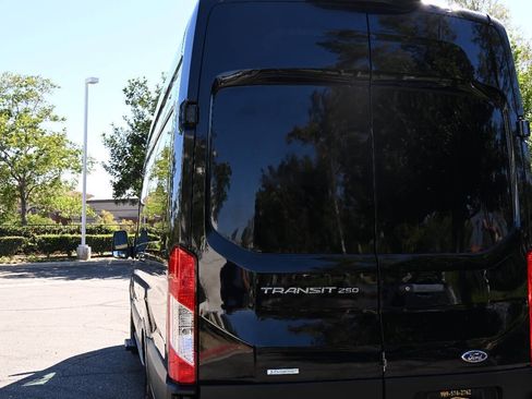 Used 2023 Ford Transit 250 148 High Roof Extended w/ Load Area Protection Package RWD image 7