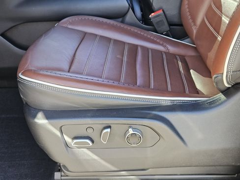 Used 2023 GMC Yukon XL Denali Ultimate image 26