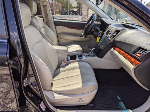 Used 2012 Subaru Outback 2.5i Limited w/ Moonroof Pkg AWD/4WD image 14