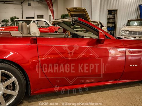 Used 2005 Cadillac XLR RWD image 64