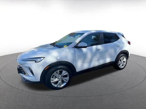 Used 2025 Buick Encore GX Preferred FWD image 7