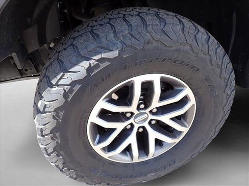 Used 2018 Ford F150 Raptor w/ Equipment Group 802A Luxury AWD/4WD image 5